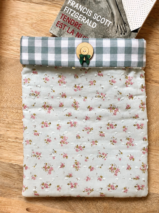 Pochette Petites roses Vichy bleu-vert
