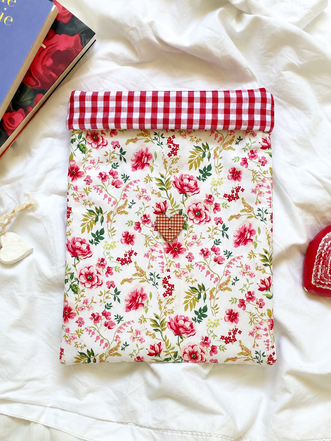 Pochette Roses romantiques vichy rouge
