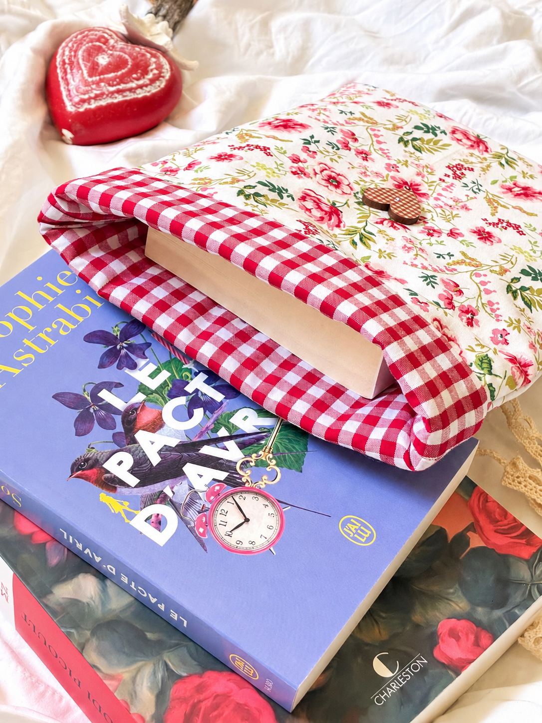Pochette Roses romantiques vichy rouge